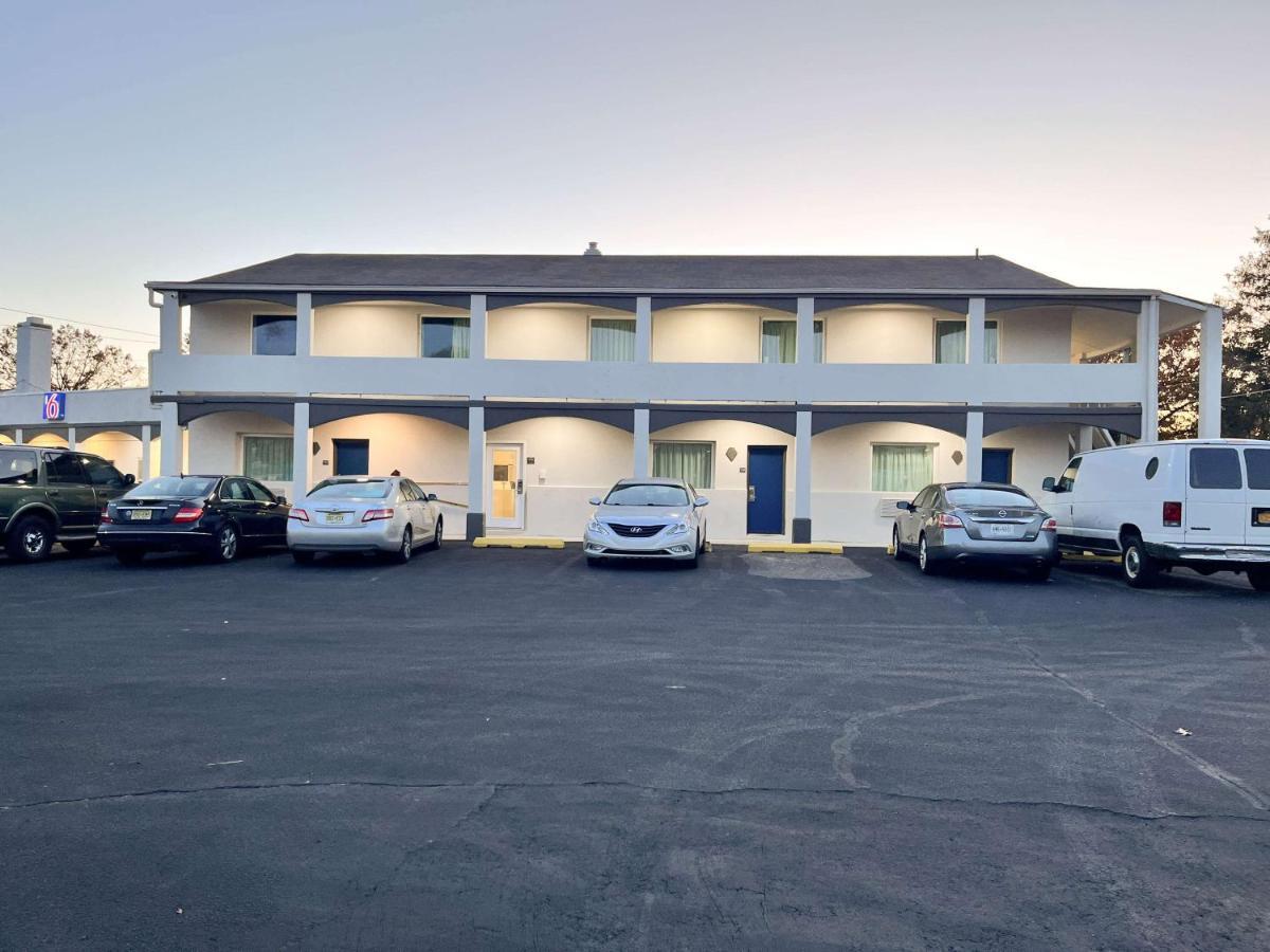 Motel 6 Вілльямстаун Екстер'єр фото
